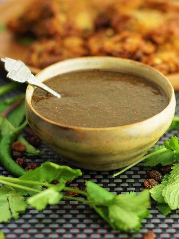 Mint or Tamarind Sauce